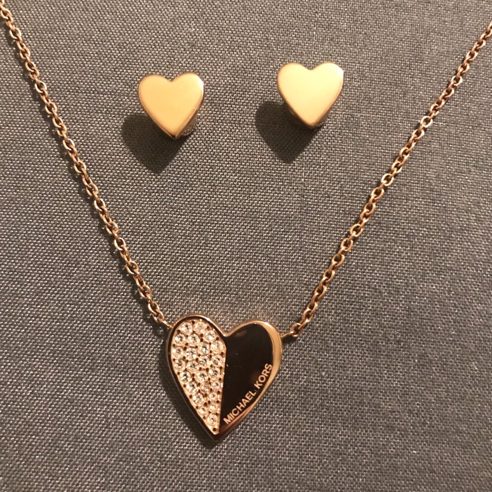 Michael Kors Necklace set